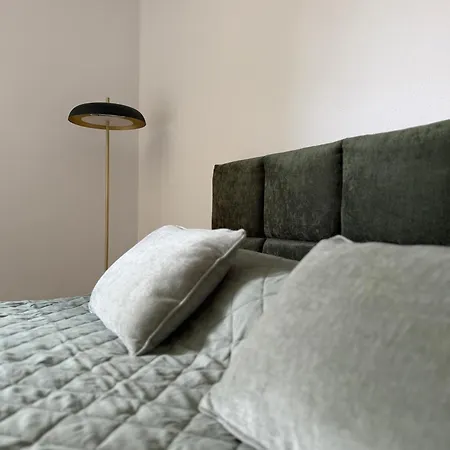 Kreativpause Workation In Bayern - Stilvolle Workation-unterkunft Mit Arbeitsplatz & Naturblick In Bayern Apartment